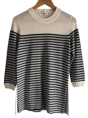 Iceberg striped 3/4 sleeve loose lightweight knit sweater excellent condition